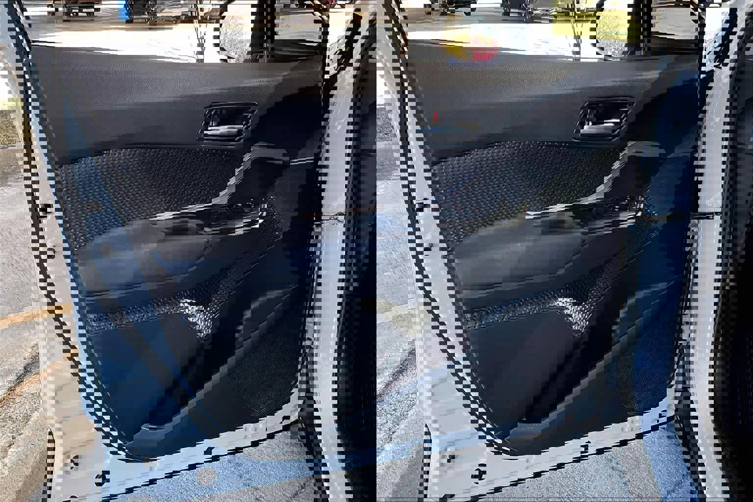 Used 2021 Toyota C-HR LE image 21