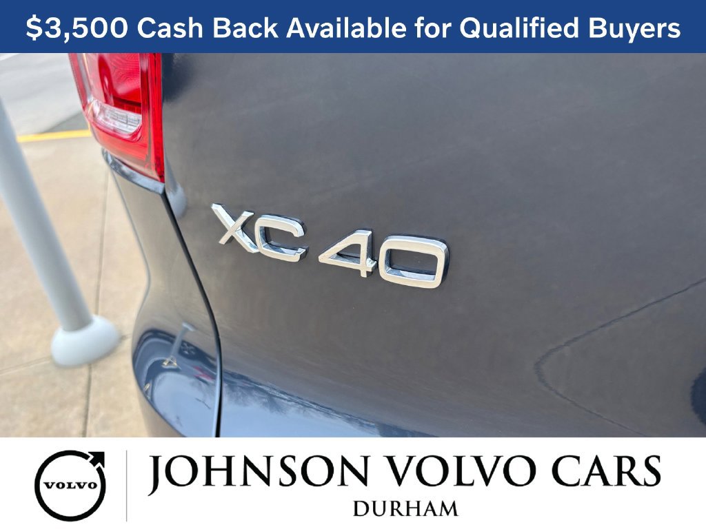New 2026 Volvo XC40 B5 Core w/ Climate Package AWD/4WD image 5