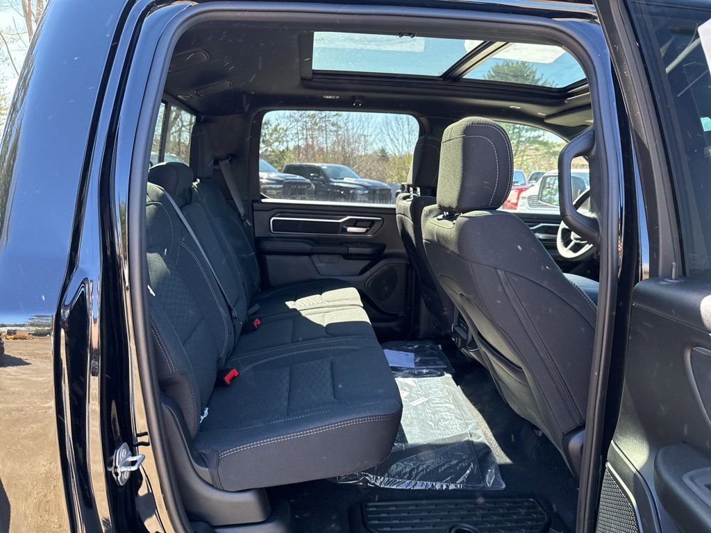 New 2026 RAM 1500 4x4 Crew Cab image 27