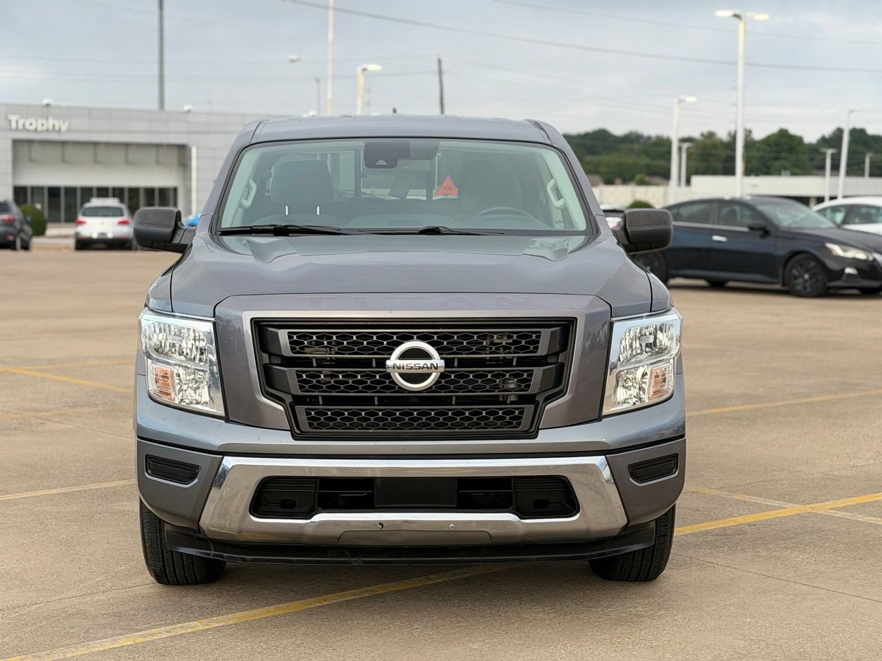 Certified 2022 Nissan Titan SV RWD image 5