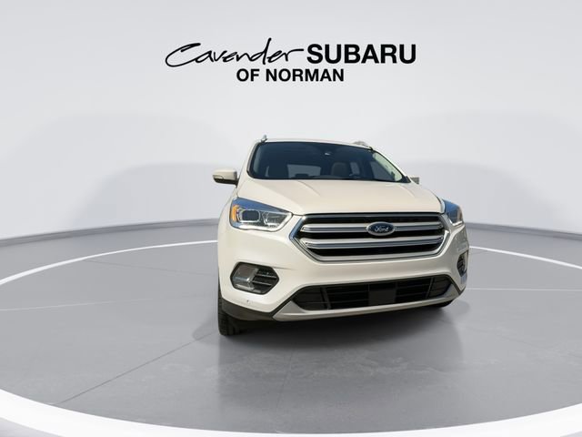Used 2019 Ford Escape Titanium image 3