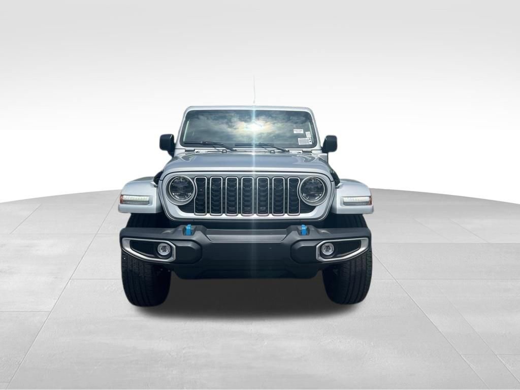 Used 2024 Jeep Wrangler Unlimited Sahara image 2