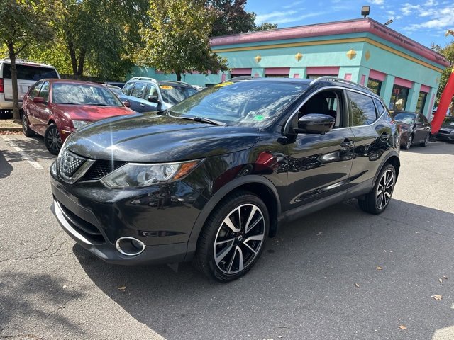 Used 2018 Nissan Rogue Sport SL w/ SL Premium Package image 3