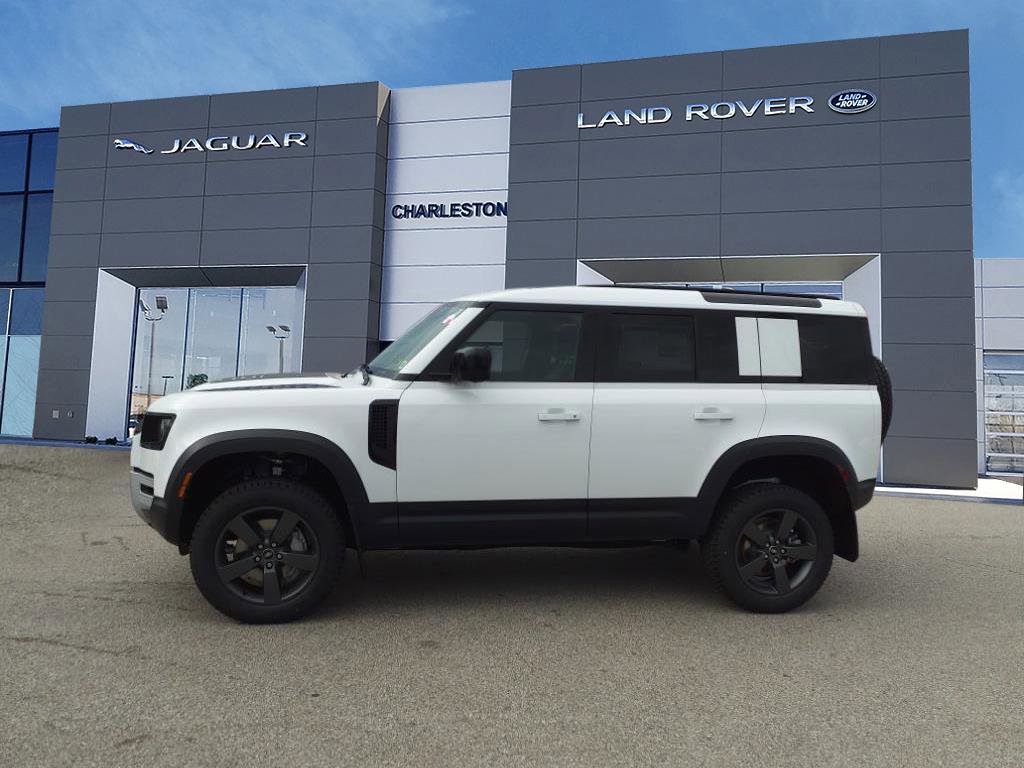 Used 2025 Land Rover Defender 110 S image 2