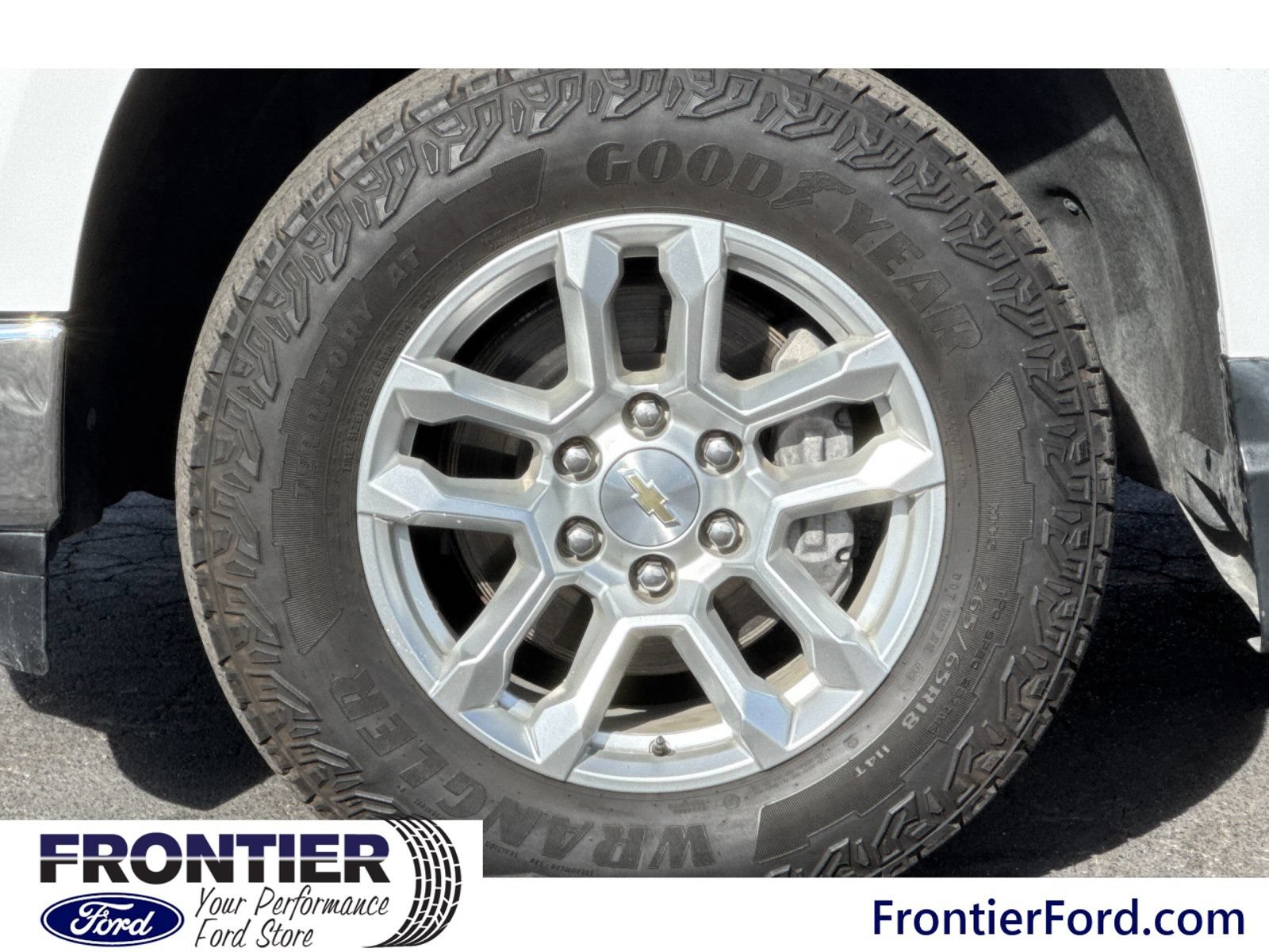 Used 2023 Chevrolet Silverado 1500 LT w/ Z71 Off-Road Package AWD/4WD image 26