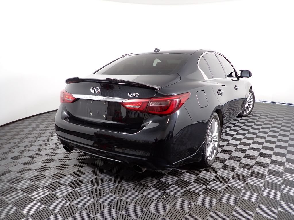 Used 2018 INFINITI Q50 Luxe w/ Sensory Package (Luxe) AWD/4WD image 16