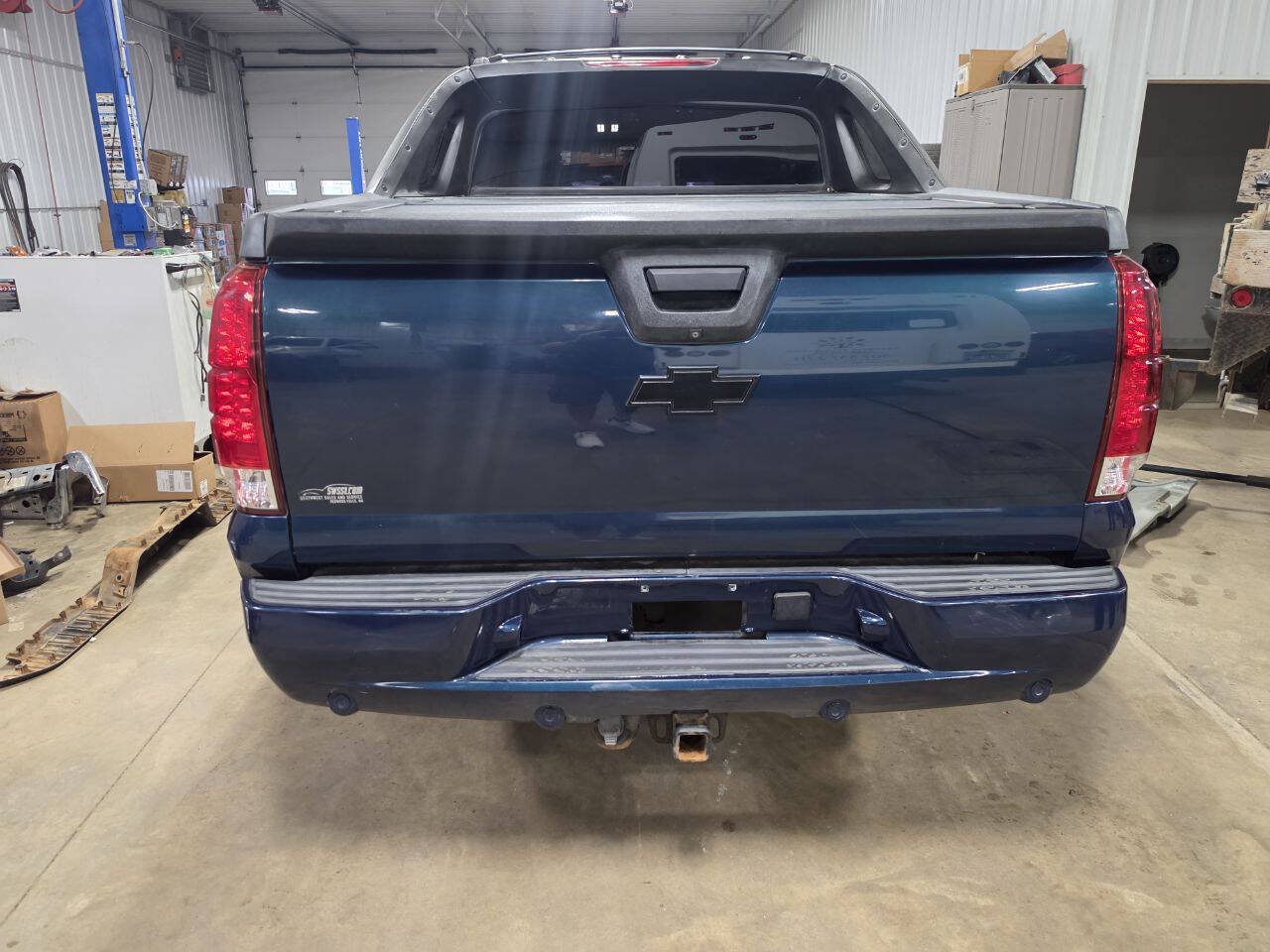 Used 2007 Chevrolet Avalanche LTZ w/ LTZ Preferred Equipment Group AWD/4WD image 6