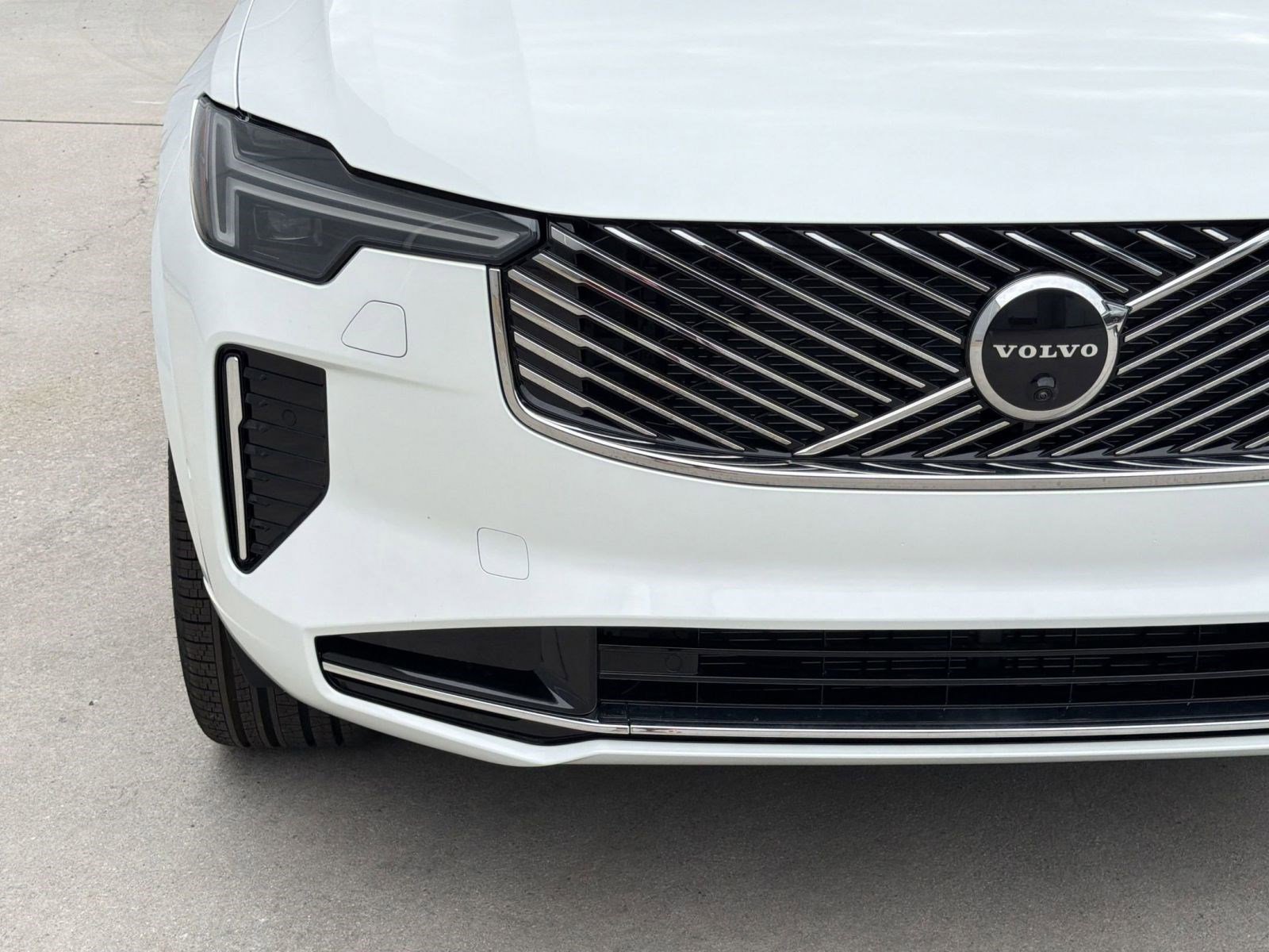 New 2026 Volvo XC90 B6 Plus w/ Protection Package AWD/4WD image 28
