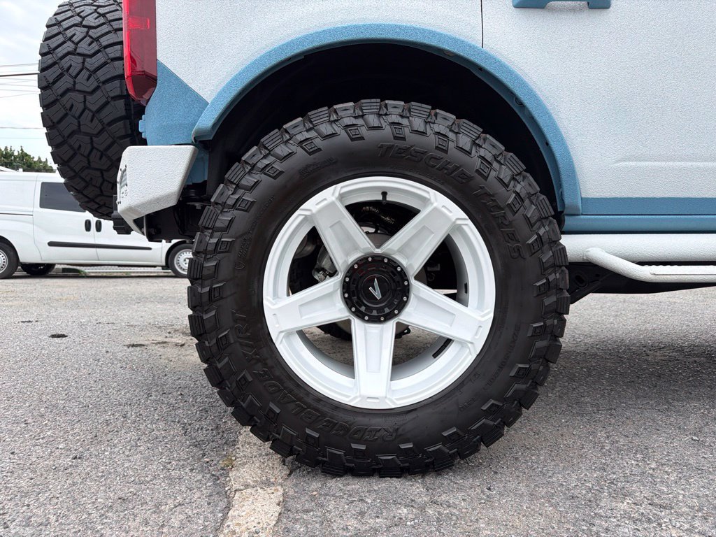Used 2025 Ford Bronco 4-Door AWD/4WD image 11