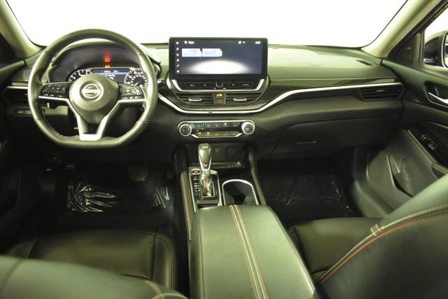 Certified 2024 Nissan Altima 2.5 SR w/ SR Premium Package image 28
