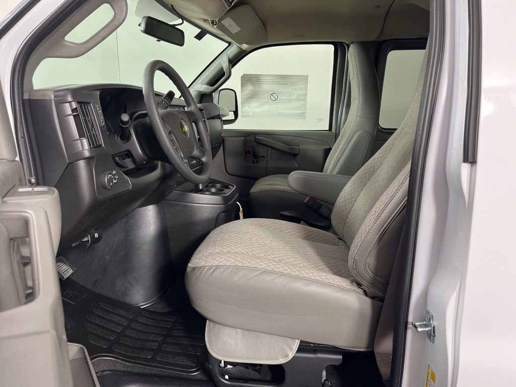 New 2026 Chevrolet Express 3500 LS RWD image 22