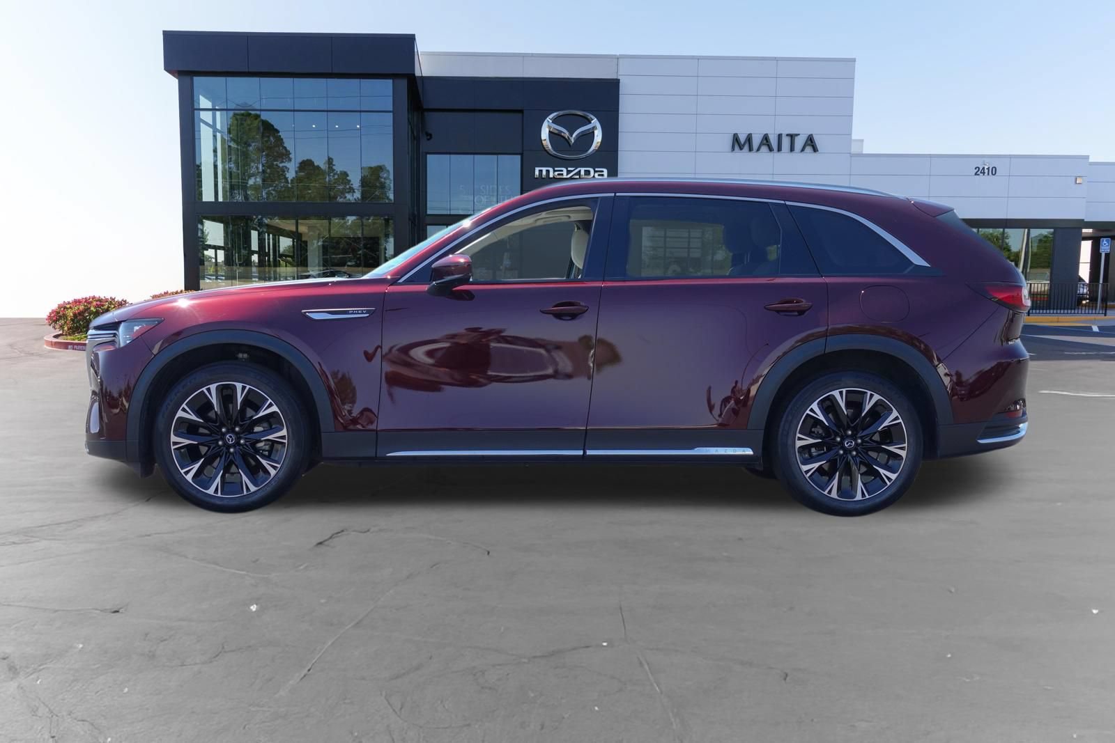 Certified 2024 MAZDA CX-90 Plug-In Hybrid w/ Premium Plus AWD/4WD image 8