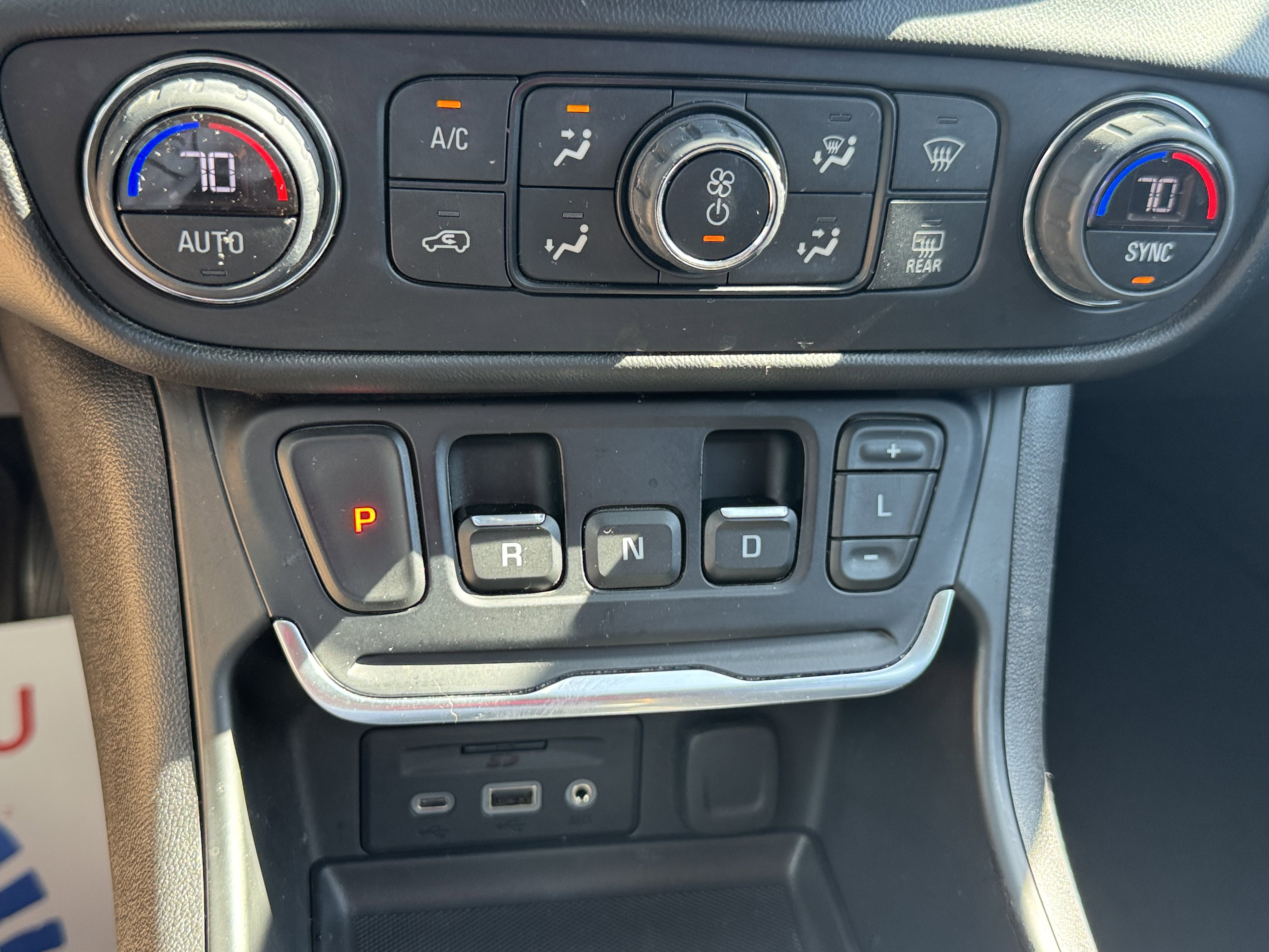 Used 2021 GMC Terrain SLT w/ Infotainment Package II image 19