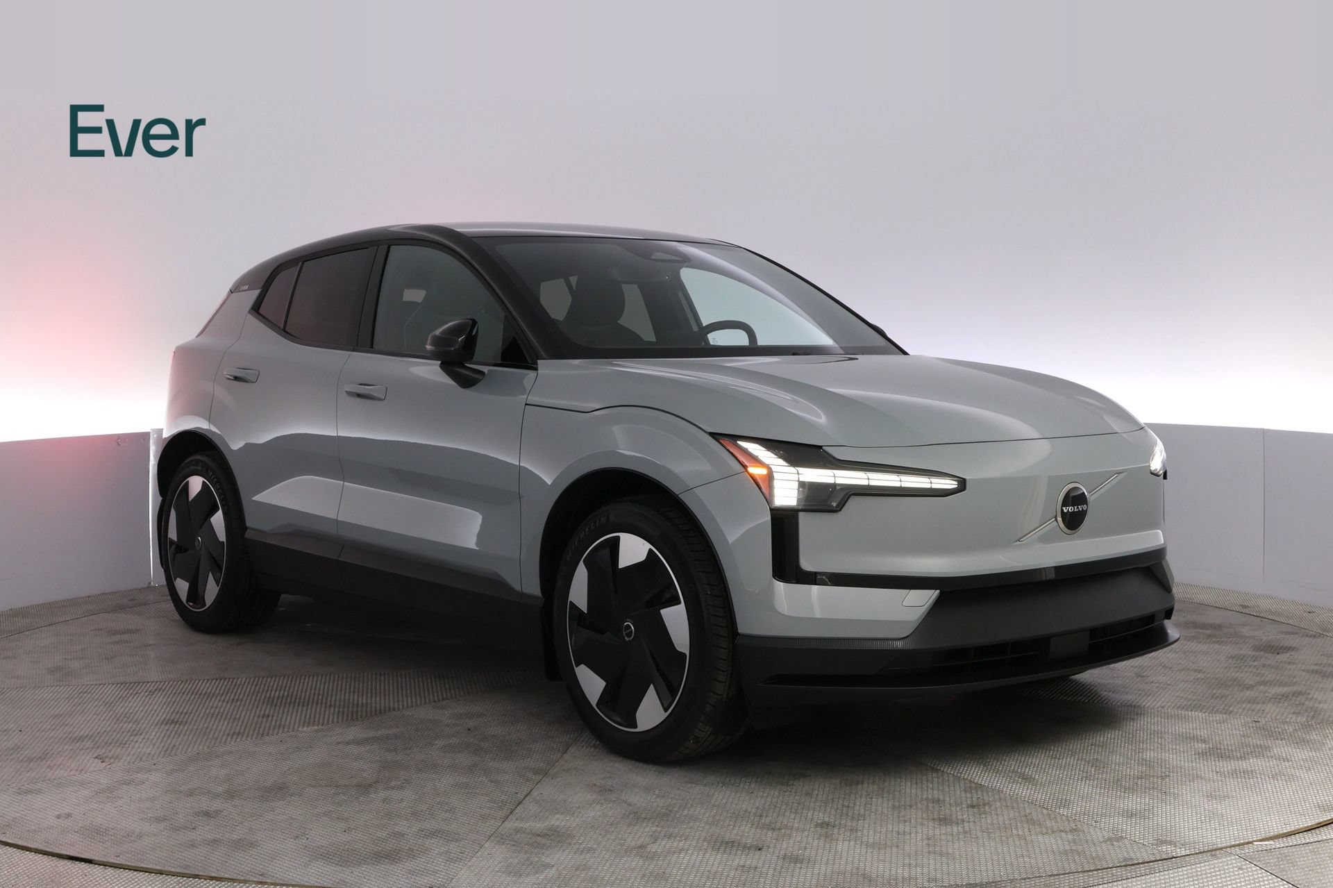 Used 2025 Volvo EX30 Plus AWD/4WD image 13
