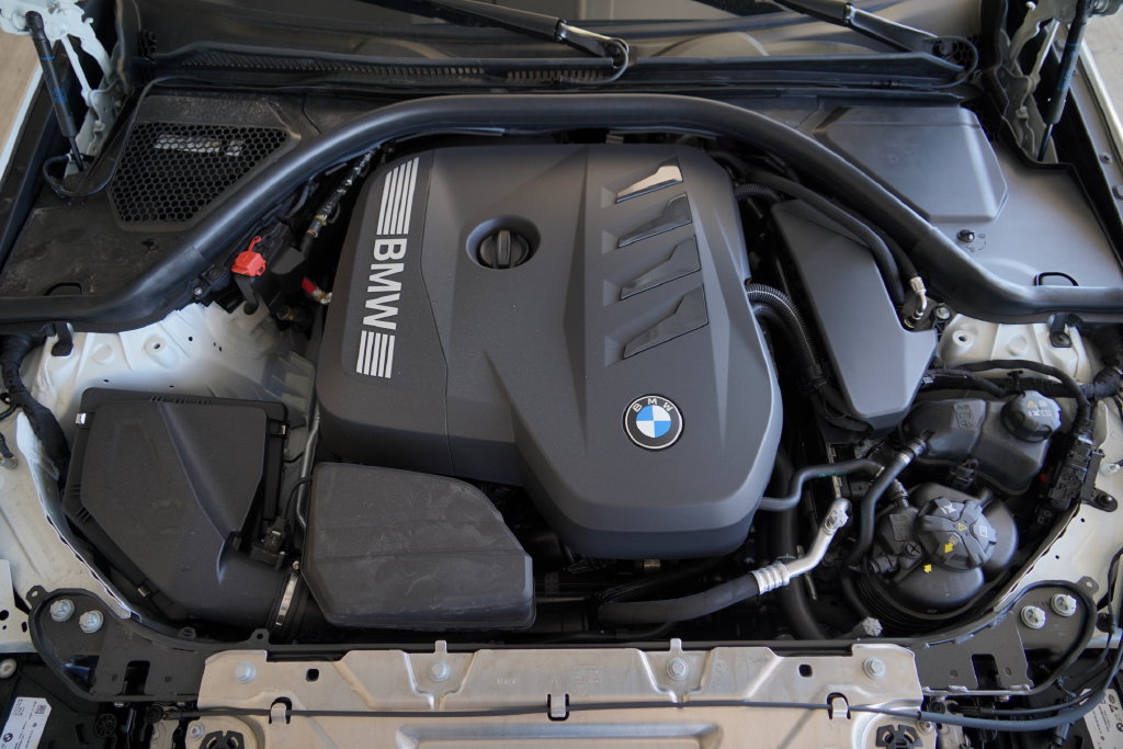 New 2026 BMW 330i xDrive Sedan w/ Convenience Package AWD/4WD image 35