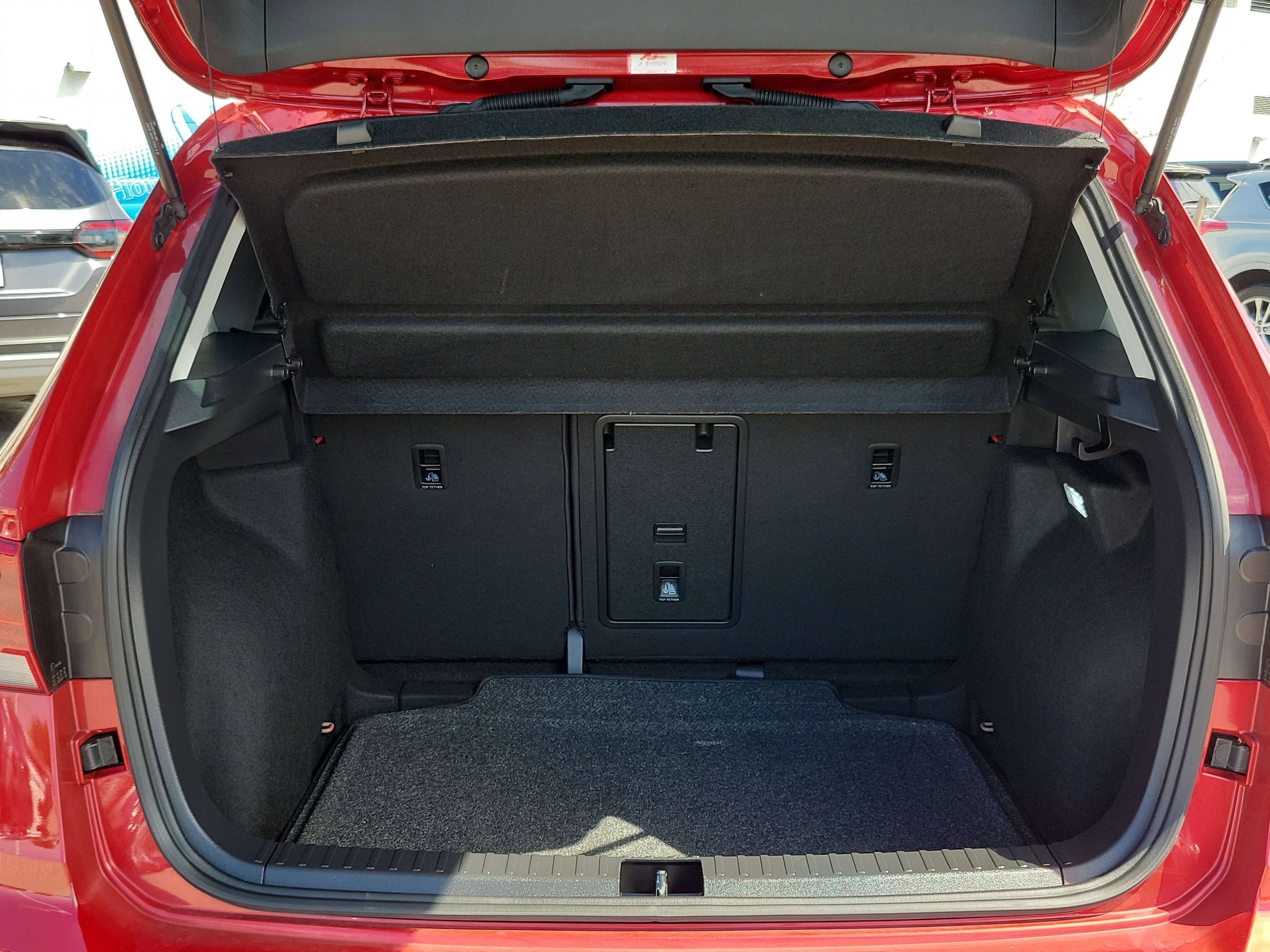 Used 2024 Volkswagen Taos SE FWD image 13