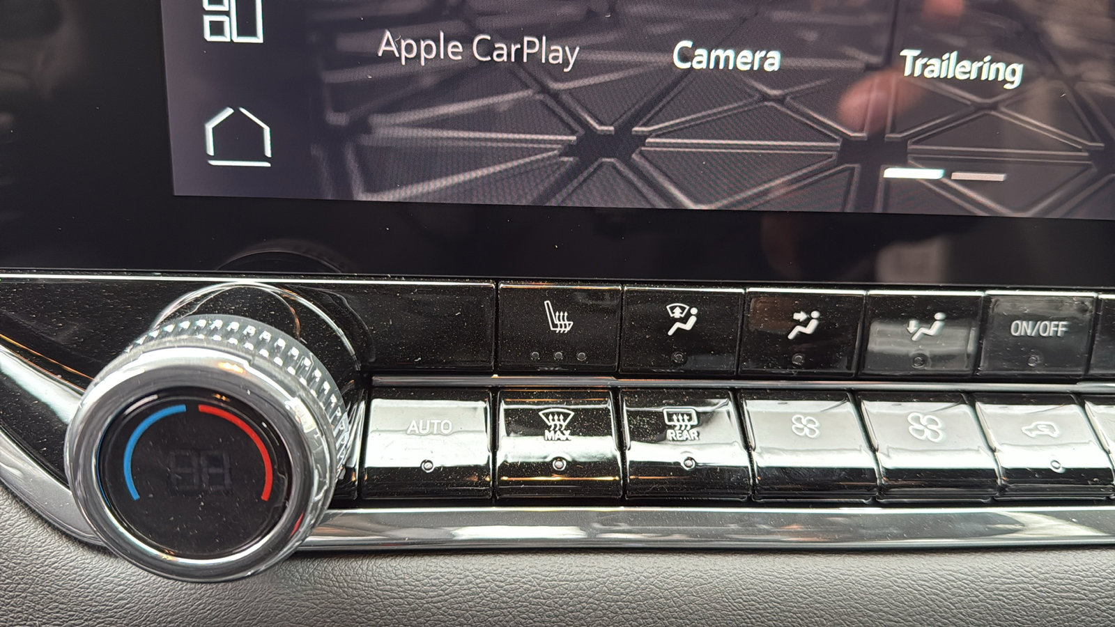 New 2026 GMC Canyon Elevation w/ Convenience Package image 16