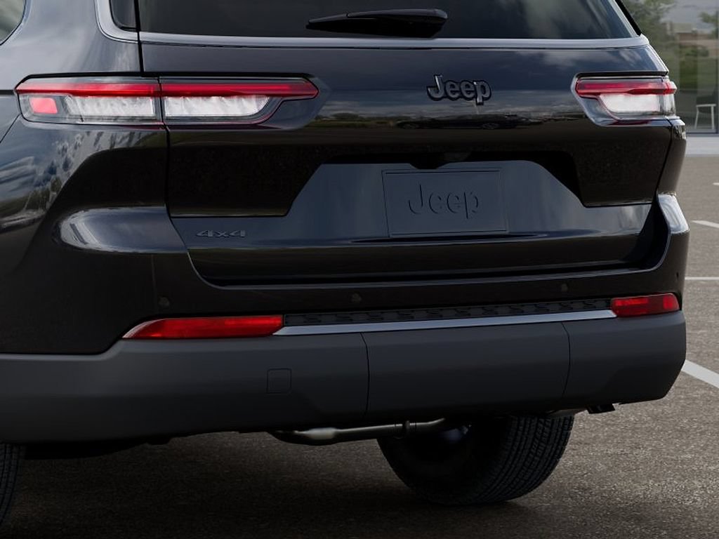 New 2026 Jeep Grand Cherokee L 4WD image 13