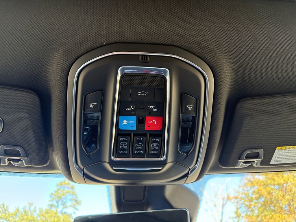 New 2025 Jeep Grand Cherokee L Overland w/ Advanced Protech Group III image 31