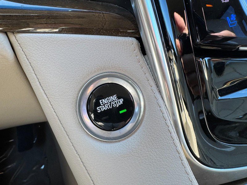 Used 2019 Cadillac Escalade ESV Luxury AWD/4WD image 25