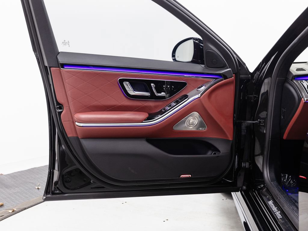 Used 2022 Mercedes-Benz S 580 4MATIC Sedan image 5