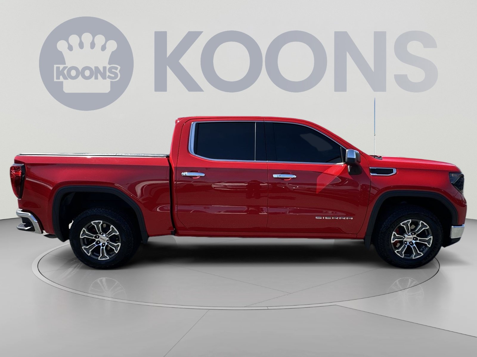 Used 2023 GMC Sierra 1500 SLE RWD image 12