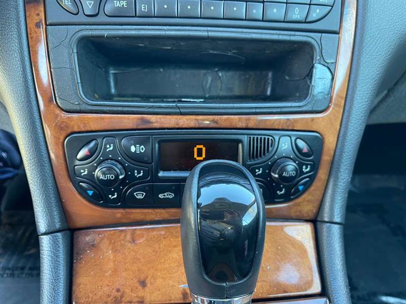 Used 2004 Mercedes-Benz CLK 320 image 58