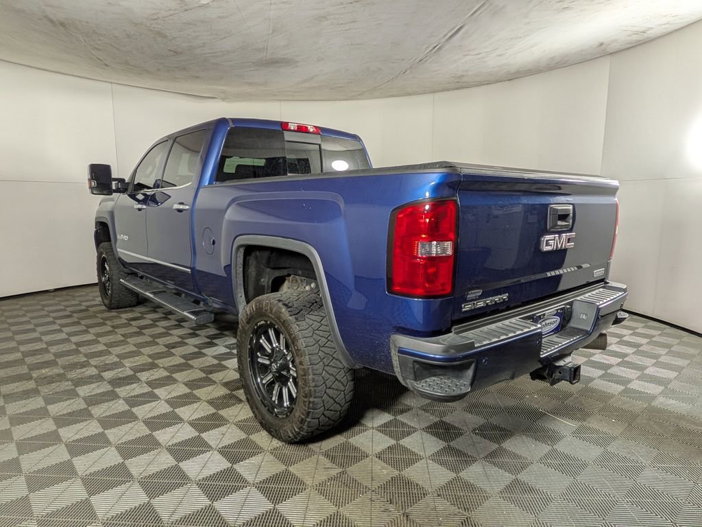 Used 2016 GMC Sierra 2500 SLT w/ Duramax Plus Package image 4
