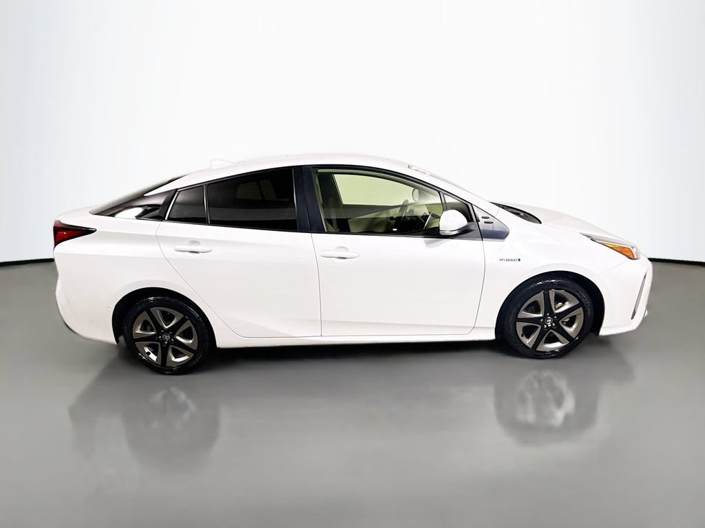 Certified 2022 Toyota Prius XLE FWD image 8