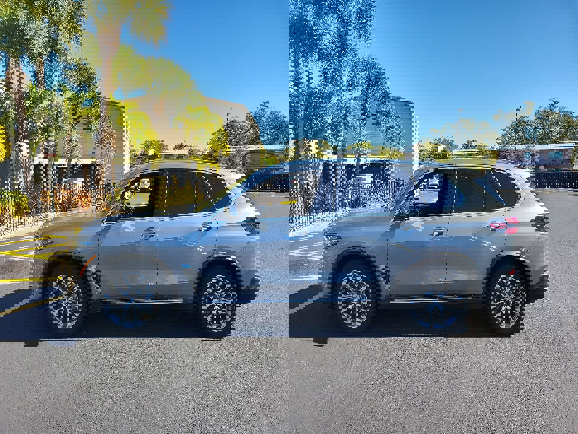 Used 2025 BMW X5 xDrive40i image 9