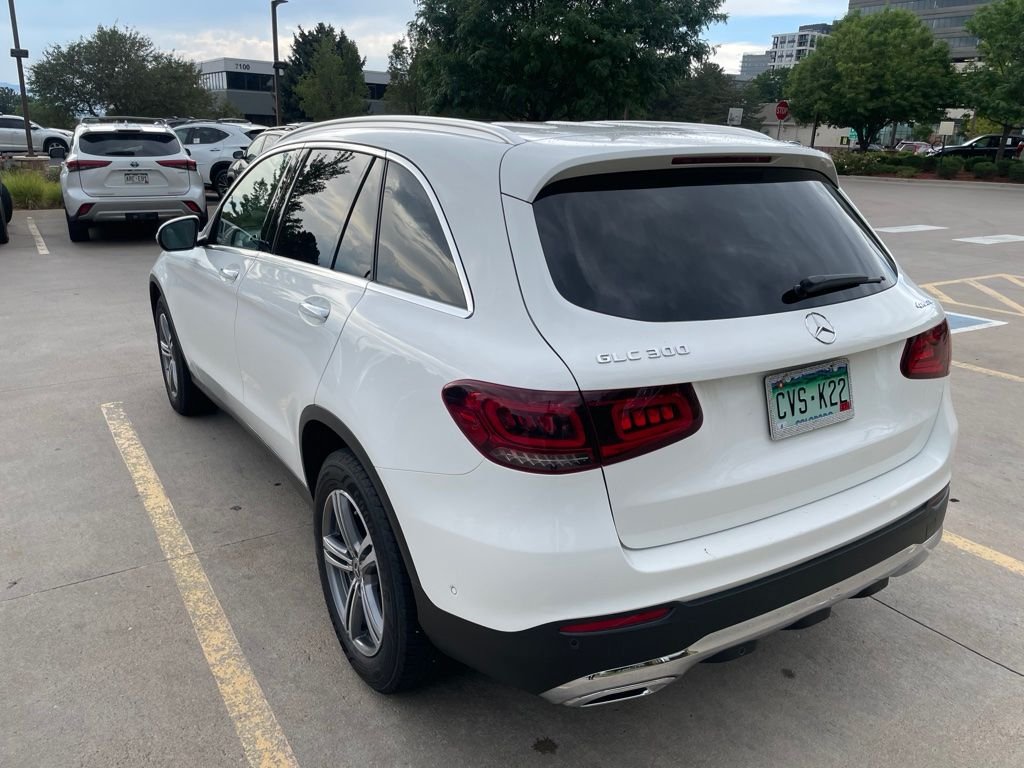 Used 2021 Mercedes-Benz GLC 300 4MATIC image 3
