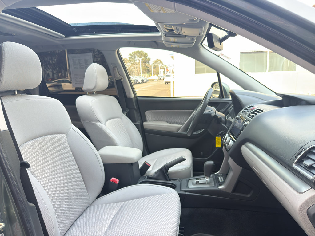 Used 2018 Subaru Forester 2.5i Premium w/ All-Weather Package AWD/4WD image 17
