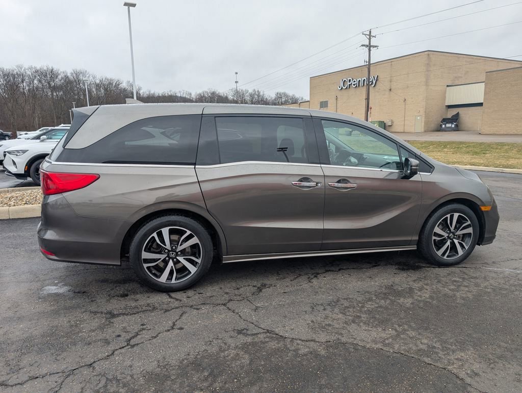 Used 2018 Honda Odyssey Elite image 8