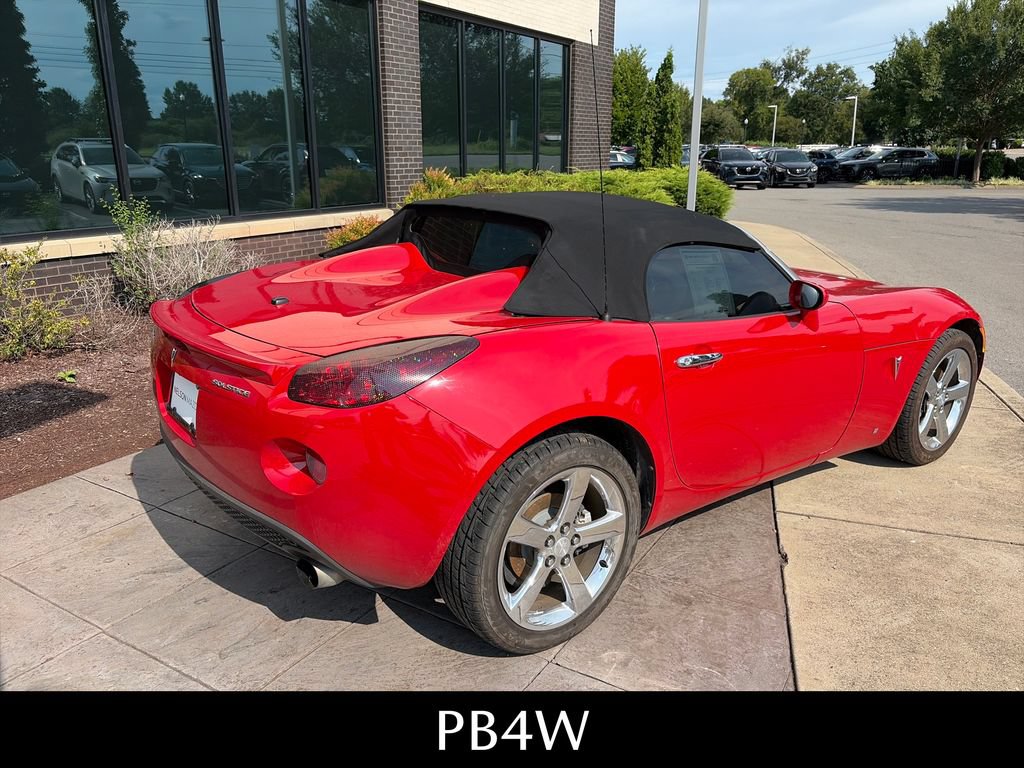 Used 2007 Pontiac Solstice Convertible w/ Premium Package RWD image 6