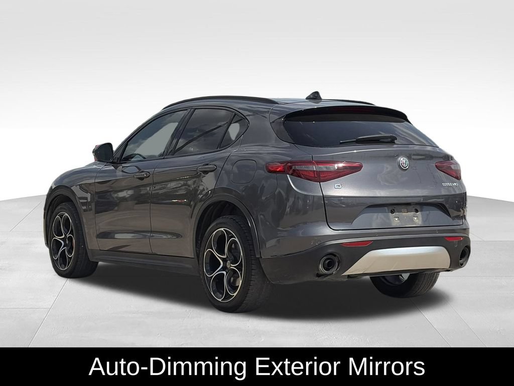 Used 2018 Alfa Romeo Stelvio Ti Sport AWD/4WD image 7