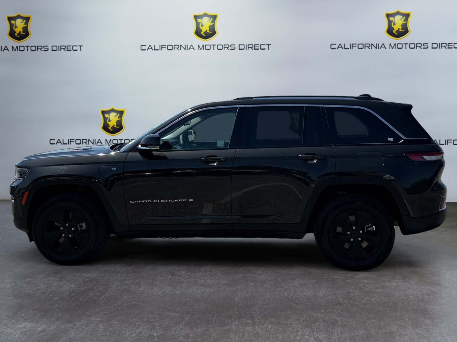 Used 2024 Jeep Grand Cherokee Limited 4xe AWD/4WD image 2