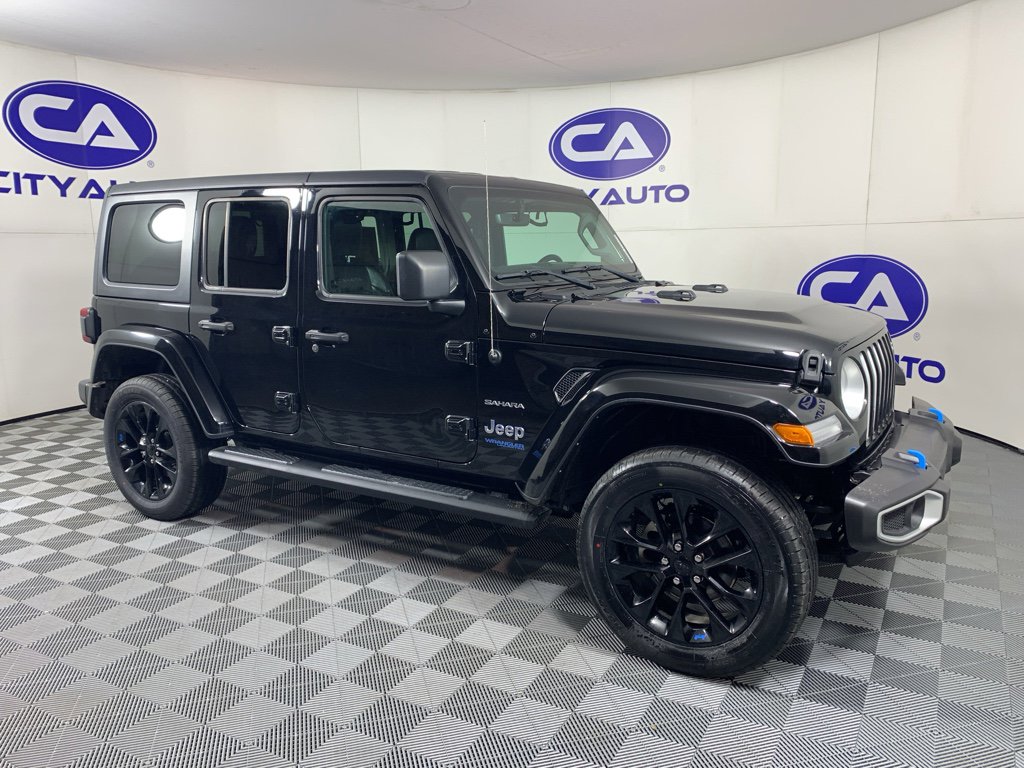 Used 2022 Jeep Wrangler Unlimited Sahara w/ Cold Weather Group