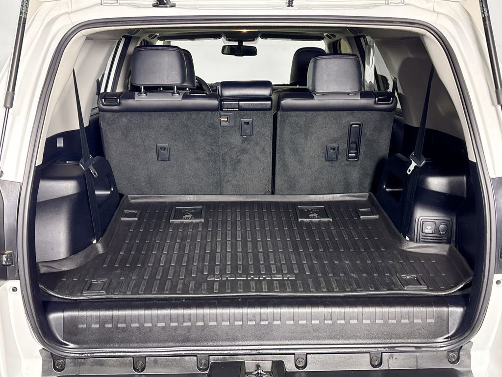 Used 2018 Toyota 4Runner SR5 Premium image 22