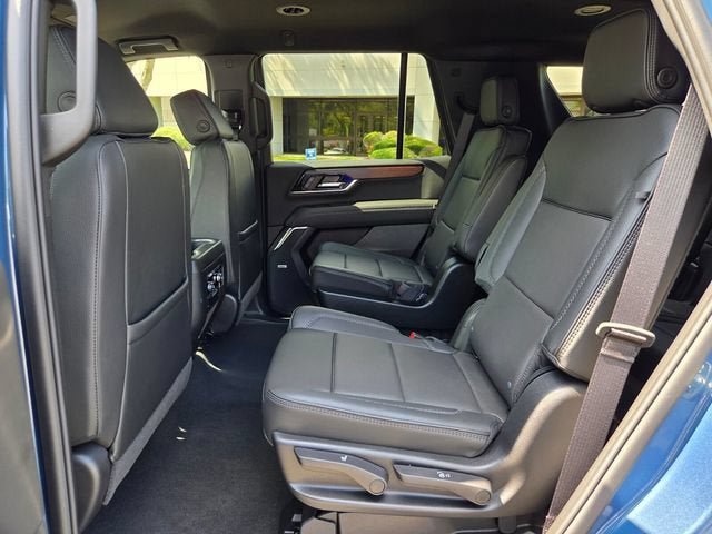 Used 2026 GMC Yukon Denali AWD/4WD image 14