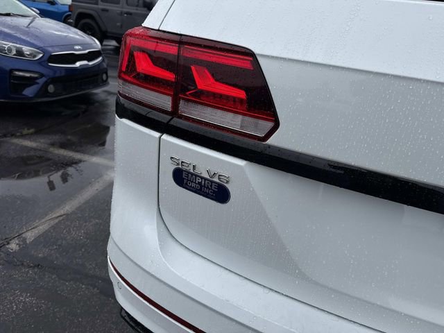 Used 2023 Volkswagen Atlas SEL R-Line AWD/4WD image 5