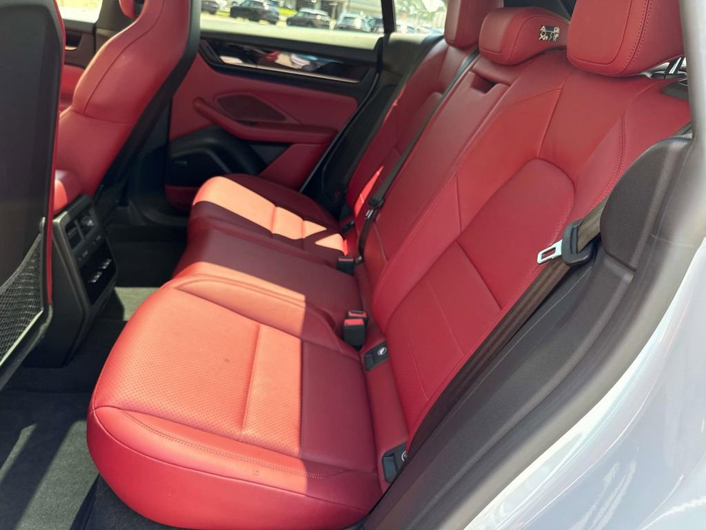 Used 2024 Porsche Macan 4 Electric image 19