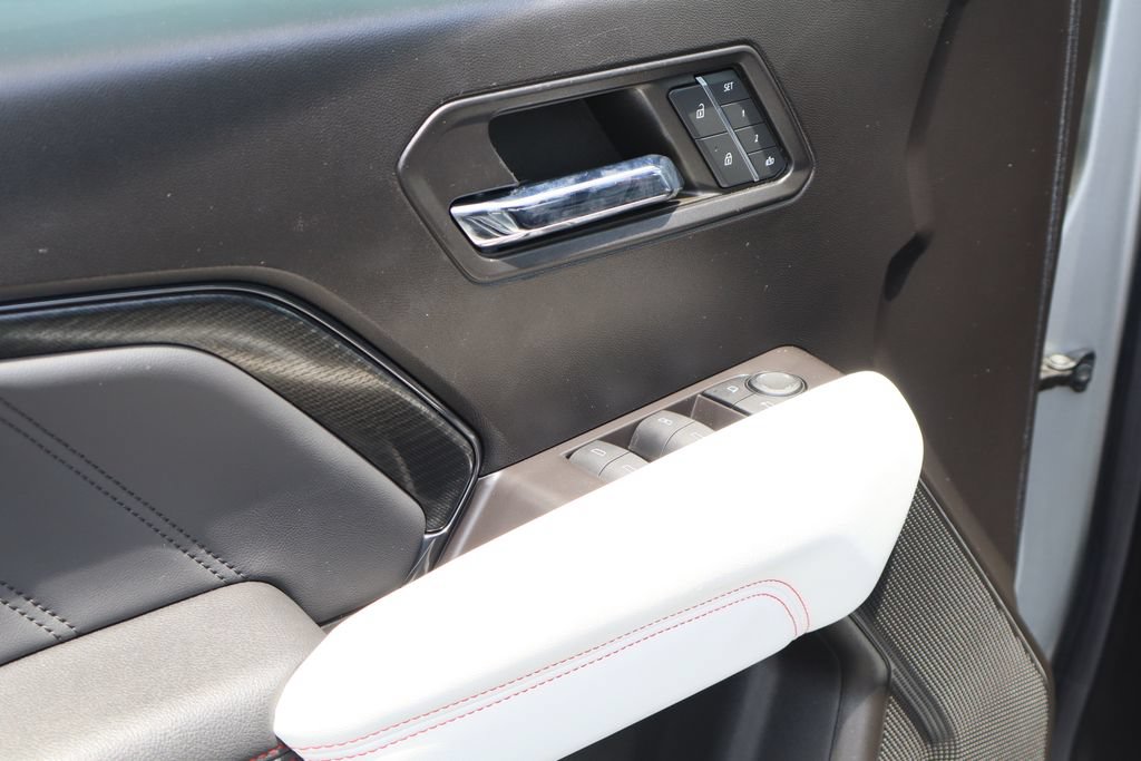 Certified 2024 GMC Canyon AT4X AWD/4WD image 21