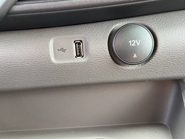 New 2023 Ford Transit 150 Low Roof RWD image 18
