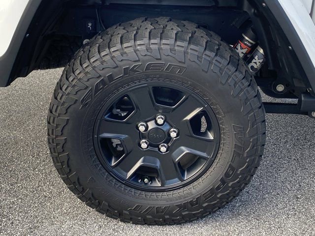 Used 2023 Jeep Gladiator Mojave w/ LED Lighting Group AWD/4WD image 29