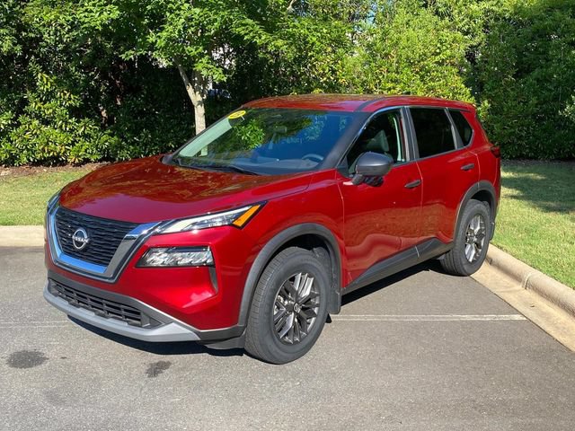 Used 2023 Nissan Rogue S FWD image 3