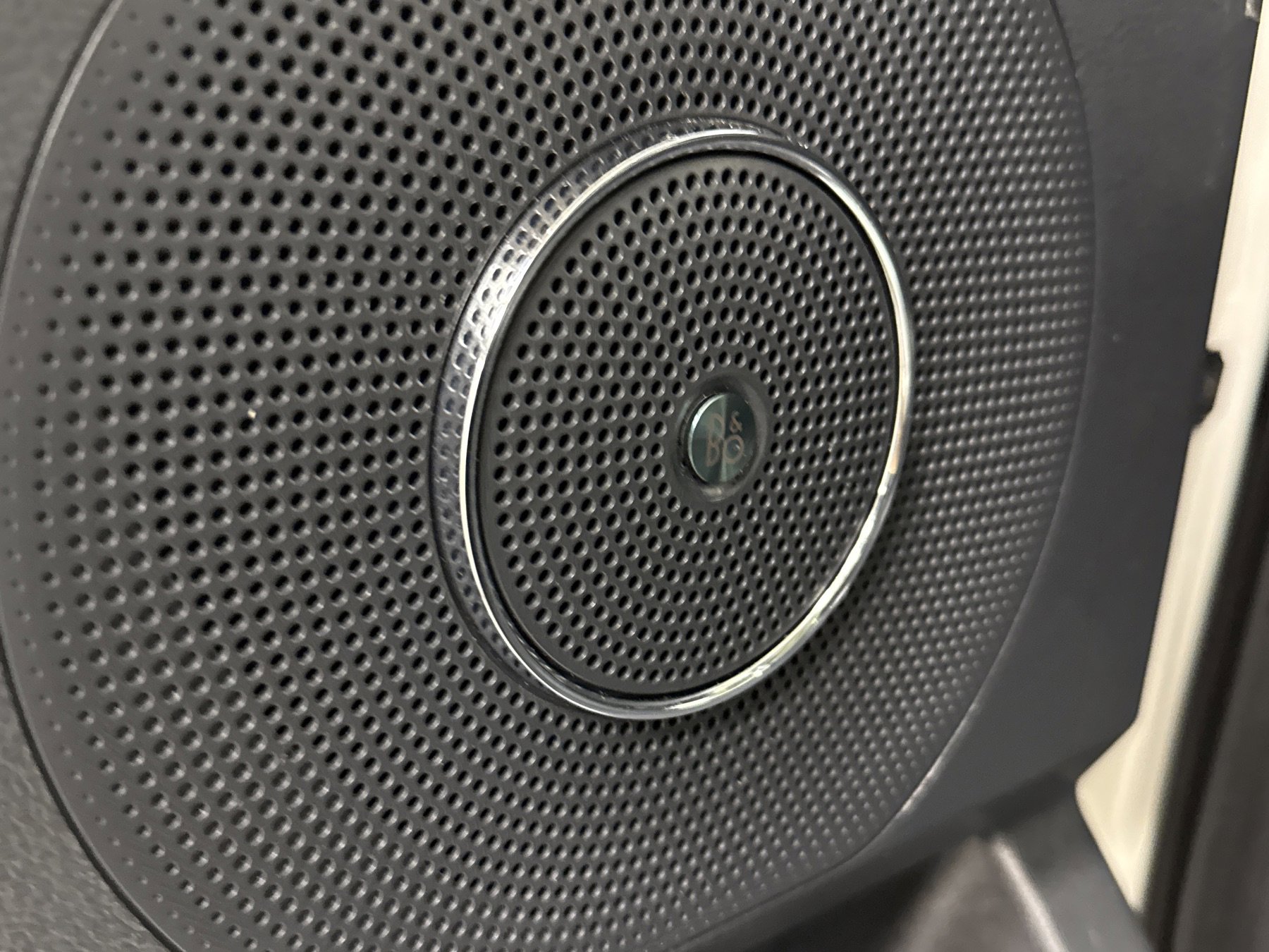 Used 2024 Ford Expedition Limited image 4