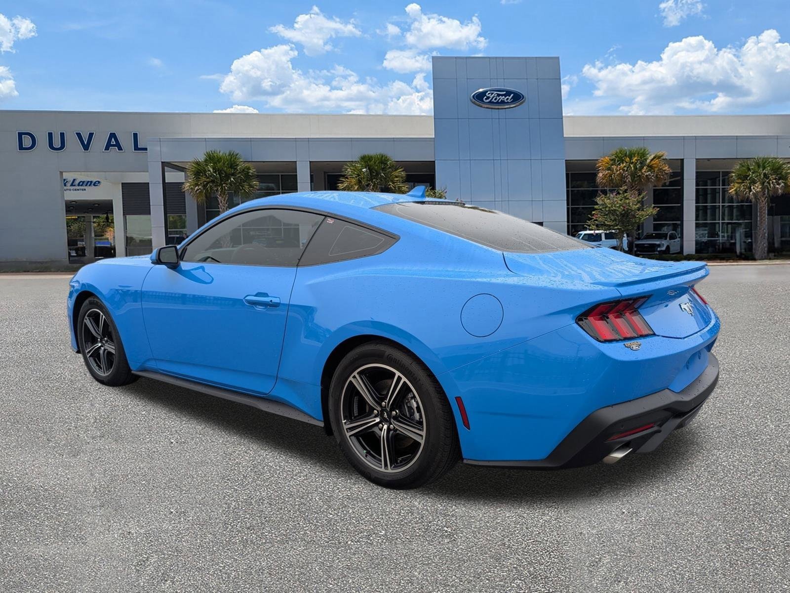 Used 2025 Ford Mustang Premium image 6