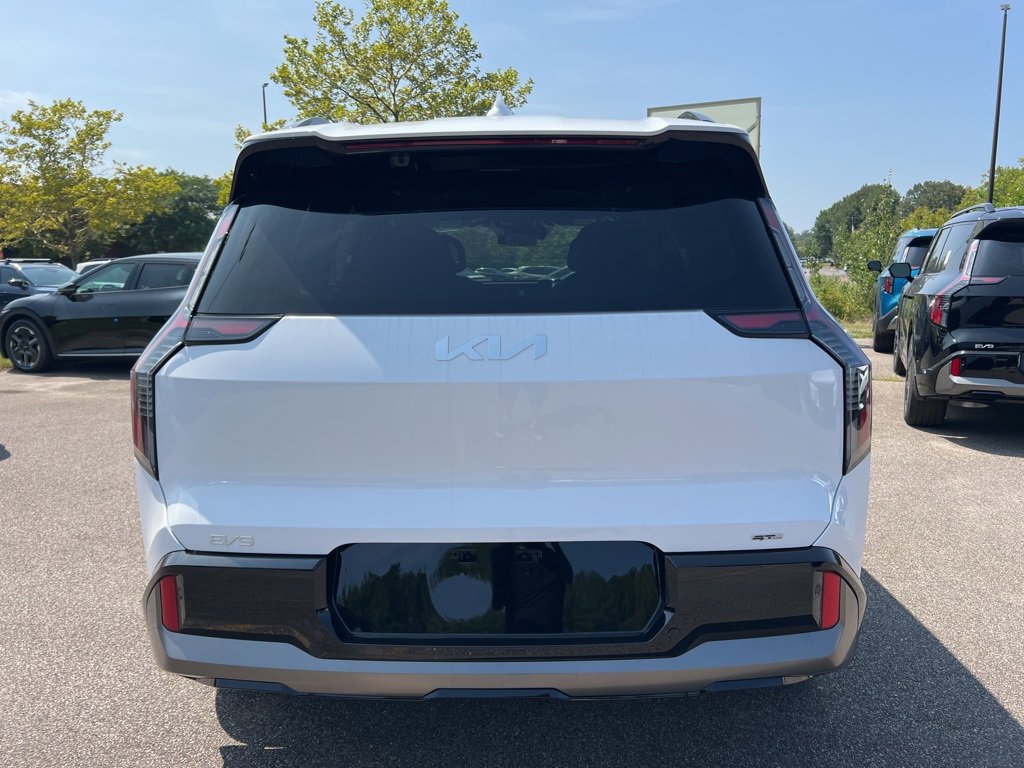 New 2026 Kia EV9 GT-Line image 3