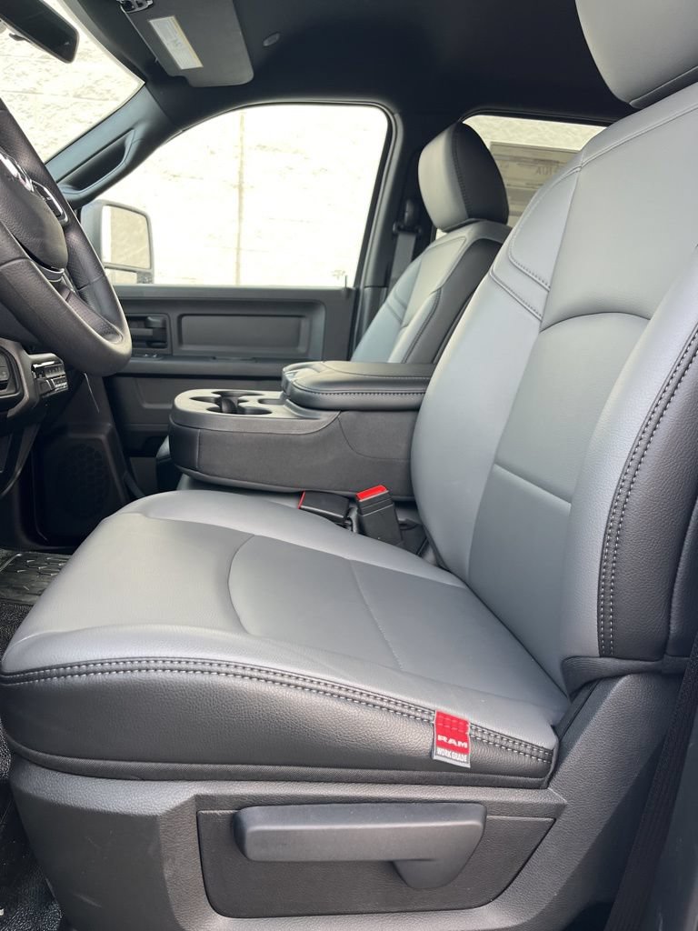 New 2026 RAM 5500 Tradesman AWD/4WD image 11