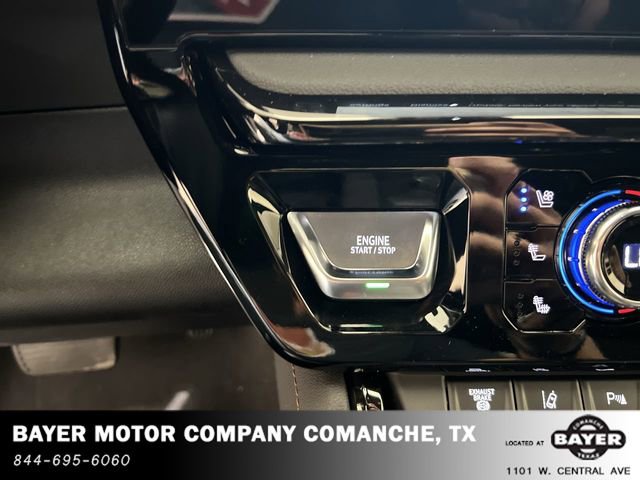 Used 2025 GMC Sierra 2500 AT4 image 16